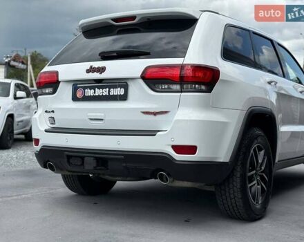 Белый Джип Гранд Чероки, объемом двигателя 5.65 л и пробегом 4 тыс. км за 39898 $, фото 9 на Automoto.ua