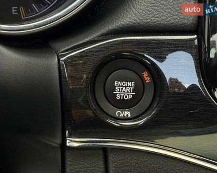 Белый Джип Гранд Чероки, объемом двигателя 5.65 л и пробегом 4 тыс. км за 39898 $, фото 28 на Automoto.ua