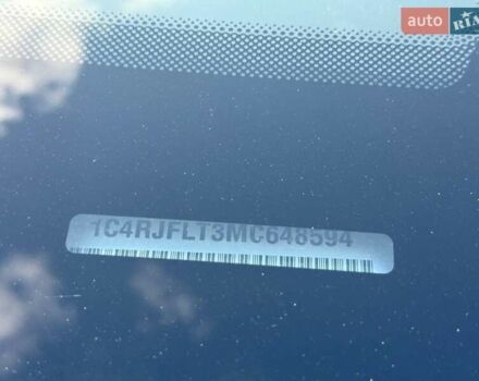 Белый Джип Гранд Чероки, объемом двигателя 5.65 л и пробегом 4 тыс. км за 39898 $, фото 61 на Automoto.ua