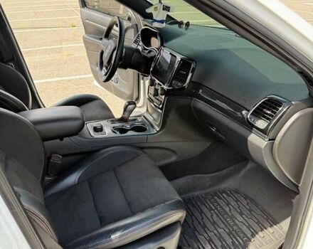 Білий Джип Grand Cherokee, об'ємом двигуна 3.6 л та пробігом 123 тис. км за 34500 $, фото 16 на Automoto.ua