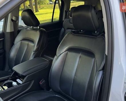 Джип Гранд Чероки 2021 в Киеве на Automoto.ua Белый Джип Гранд Чероки, объемом двигателя 3.6 л и пробегом 95 тыс. км за 42000 $, фото 10 на Automoto.ua