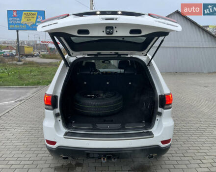 Білий Джип Grand Cherokee, об'ємом двигуна 3.6 л та пробігом 130 тис. км за 29300 $, фото 15 на Automoto.ua