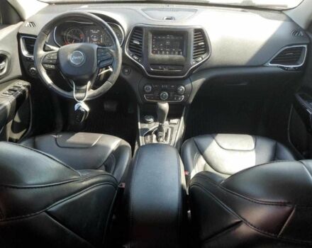 Белый Джип Гранд Чероки, объемом двигателя 3.6 л и пробегом 147 тыс. км за 6000 $, фото 7 на Automoto.ua