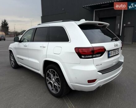 Белый Джип Гранд Чероки, объемом двигателя 2.97 л и пробегом 110 тыс. км за 34000 $, фото 6 на Automoto.ua
