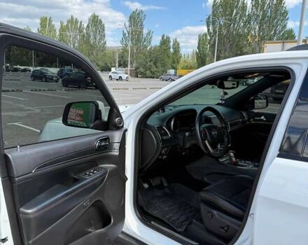 Белый Джип Гранд Чероки, объемом двигателя 3.6 л и пробегом 123 тыс. км за 33500 $, фото 11 на Automoto.ua