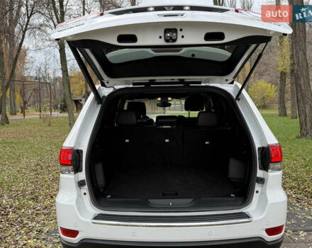 Белый Джип Гранд Чероки, объемом двигателя 3.6 л и пробегом 61 тыс. км за 24900 $, фото 50 на Automoto.ua