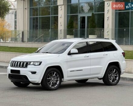 Джип Grand Cherokee 2021 у Дніпро (Дніпропетровську) на Automoto.ua Білий Джип Grand Cherokee, об'ємом двигуна 3.6 л та пробігом 93 тис. км за 26500 $, фото 1 на Automoto.ua