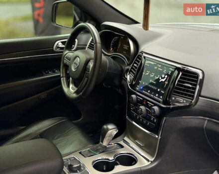 Білий Джип Grand Cherokee, об'ємом двигуна 3.6 л та пробігом 30 тис. км за 31000 $, фото 18 на Automoto.ua