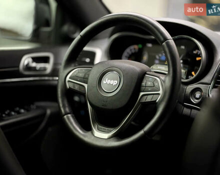 Білий Джип Grand Cherokee, об'ємом двигуна 3.6 л та пробігом 30 тис. км за 31000 $, фото 23 на Automoto.ua