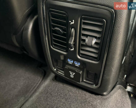 Белый Джип Гранд Чероки, объемом двигателя 3.6 л и пробегом 61 тыс. км за 24900 $, фото 60 на Automoto.ua