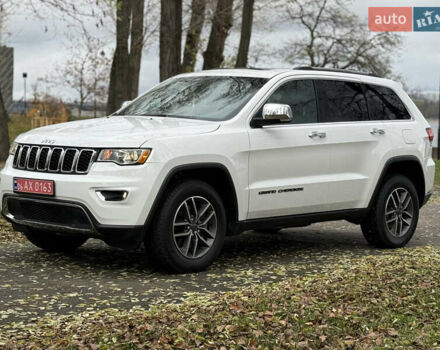 Белый Джип Гранд Чероки, объемом двигателя 3.6 л и пробегом 61 тыс. км за 24900 $, фото 2 на Automoto.ua