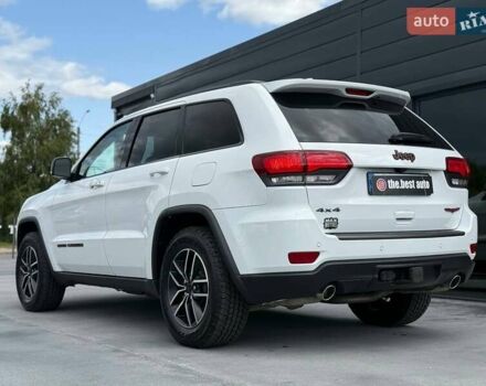 Белый Джип Гранд Чероки, объемом двигателя 5.65 л и пробегом 4 тыс. км за 39898 $, фото 8 на Automoto.ua