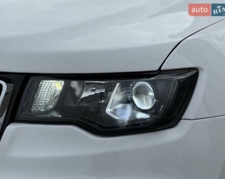Джип Grand Cherokee 2021 у Дніпро (Дніпропетровську) на Automoto.ua Білий Джип Grand Cherokee, об'ємом двигуна 3.6 л та пробігом 93 тис. км за 26500 $, фото 10 на Automoto.ua
