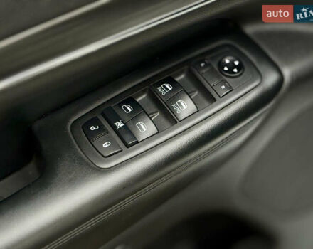 Білий Джип Grand Cherokee, об'ємом двигуна 3.6 л та пробігом 30 тис. км за 31000 $, фото 12 на Automoto.ua