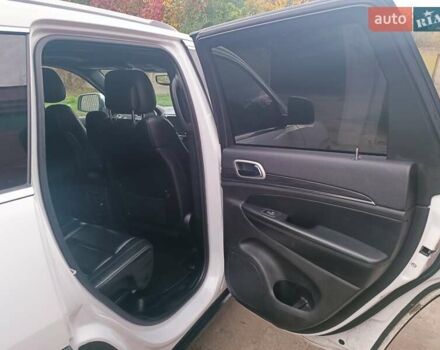 Белый Джип Гранд Чероки, объемом двигателя 3.6 л и пробегом 96 тыс. км за 20600 $, фото 10 на Automoto.ua