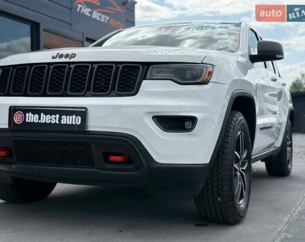 Белый Джип Гранд Чероки, объемом двигателя 5.65 л и пробегом 4 тыс. км за 39898 $, фото 7 на Automoto.ua