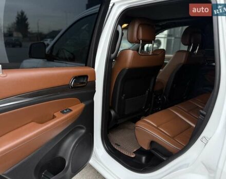 Белый Джип Гранд Чероки, объемом двигателя 2.97 л и пробегом 110 тыс. км за 34000 $, фото 14 на Automoto.ua