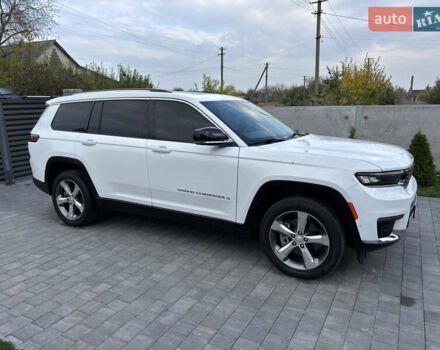 Джип Гранд Чероки 2021 в Полтаве на Automoto.ua Белый Джип Гранд Чероки, объемом двигателя 3.6 л и пробегом 64 тыс. км за 35000 $, фото 33 на Automoto.ua