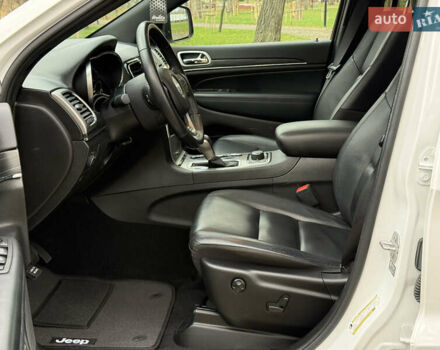 Белый Джип Гранд Чероки, объемом двигателя 3.6 л и пробегом 61 тыс. км за 24900 $, фото 31 на Automoto.ua