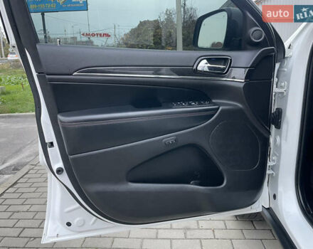 Білий Джип Grand Cherokee, об'ємом двигуна 3.6 л та пробігом 130 тис. км за 29300 $, фото 18 на Automoto.ua