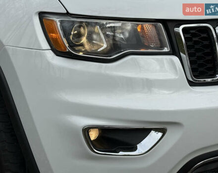 Белый Джип Гранд Чероки, объемом двигателя 3.6 л и пробегом 61 тыс. км за 24900 $, фото 11 на Automoto.ua