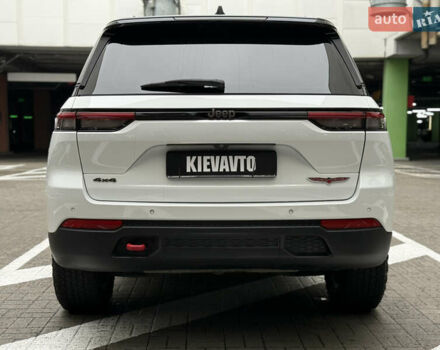 Белый Джип Гранд Чероки, объемом двигателя 3.6 л и пробегом 50 тыс. км за 42000 $, фото 7 на Automoto.ua