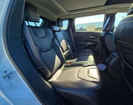 Білий Джип Grand Cherokee, об'ємом двигуна 0 л та пробігом 35 тис. км за 20000 $, фото 7 на Automoto.ua