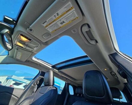 Білий Джип Grand Cherokee, об'ємом двигуна 0 л та пробігом 35 тис. км за 20000 $, фото 9 на Automoto.ua