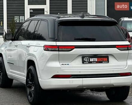 Білий Джип Grand Cherokee, об'ємом двигуна 2 л та пробігом 44 тис. км за 49500 $, фото 7 на Automoto.ua
