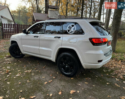 Білий Джип Grand Cherokee, об'ємом двигуна 3.6 л та пробігом 38 тис. км за 32000 $, фото 7 на Automoto.ua