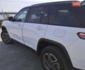 Білий Джип Grand Cherokee, об'ємом двигуна 2 л та пробігом 32 тис. км за 49999 $, фото 6 на Automoto.ua