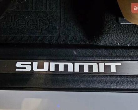 Білий Джип Grand Cherokee, об'ємом двигуна 2 л та пробігом 21 тис. км за 62000 $, фото 21 на Automoto.ua