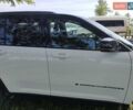 Білий Джип Grand Cherokee, об'ємом двигуна 2 л та пробігом 32 тис. км за 49999 $, фото 2 на Automoto.ua
