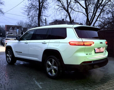 Белый Джип Гранд Чероки, объемом двигателя 3.6 л и пробегом 135 тыс. км за 36500 $, фото 2 на Automoto.ua