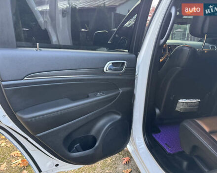 Білий Джип Grand Cherokee, об'ємом двигуна 3.6 л та пробігом 38 тис. км за 32000 $, фото 25 на Automoto.ua