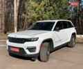 Білий Джип Grand Cherokee, об'ємом двигуна 2 л та пробігом 25 тис. км за 41700 $, фото 1 на Automoto.ua