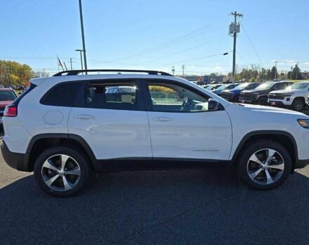 Білий Джип Grand Cherokee, об'ємом двигуна 0 л та пробігом 35 тис. км за 20000 $, фото 1 на Automoto.ua