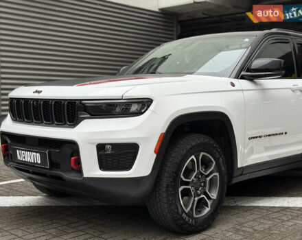 Белый Джип Гранд Чероки, объемом двигателя 3.6 л и пробегом 50 тыс. км за 42000 $, фото 1 на Automoto.ua