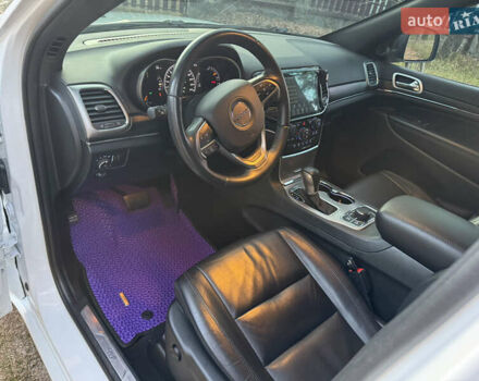 Білий Джип Grand Cherokee, об'ємом двигуна 3.6 л та пробігом 38 тис. км за 32000 $, фото 15 на Automoto.ua