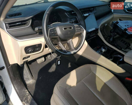 Белый Джип Гранд Чероки, объемом двигателя 0 л и пробегом 69 тыс. км за 25200 $, фото 7 на Automoto.ua