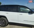 Білий Джип Grand Cherokee, об'ємом двигуна 2 л та пробігом 32 тис. км за 49999 $, фото 5 на Automoto.ua