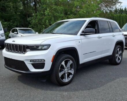 Білий Джип Grand Cherokee, об'ємом двигуна 2 л та пробігом 27 тис. км за 18200 $, фото 2 на Automoto.ua