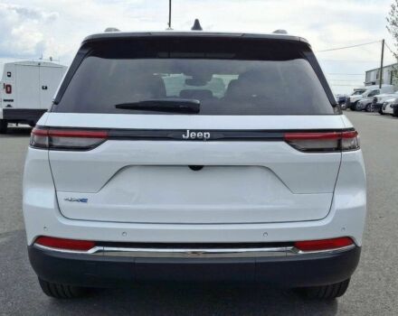 Білий Джип Grand Cherokee, об'ємом двигуна 2 л та пробігом 27 тис. км за 18200 $, фото 4 на Automoto.ua