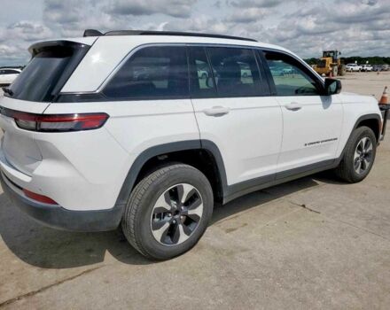 Білий Джип Grand Cherokee, об'ємом двигуна 2 л та пробігом 55 тис. км за 16700 $, фото 3 на Automoto.ua
