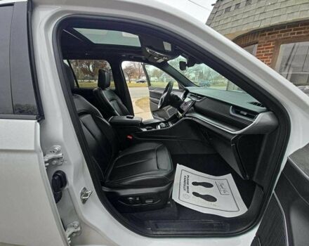 Білий Джип Grand Cherokee, об'ємом двигуна 0 л та пробігом 40 тис. км за 40000 $, фото 4 на Automoto.ua