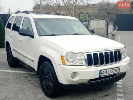 Білий Джип Grand Cherokee, об'ємом двигуна 2.99 л та пробігом 300 тис. км за 7399 $, фото 1 на Automoto.ua