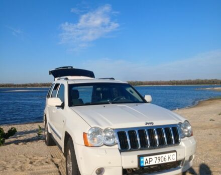 Белый Джип Гранд Чероки, объемом двигателя 3 л и пробегом 398 тыс. км за 6999 $, фото 1 на Automoto.ua