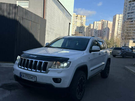 Білий Джип Grand Cherokee, об'ємом двигуна 2.99 л та пробігом 250 тис. км за 12999 $, фото 1 на Automoto.ua