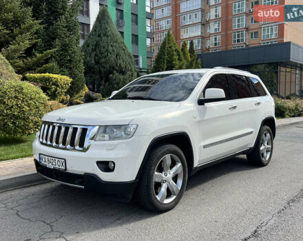 Белый Джип Гранд Чероки, объемом двигателя 2.99 л и пробегом 285 тыс. км за 12999 $, фото 1 на Automoto.ua