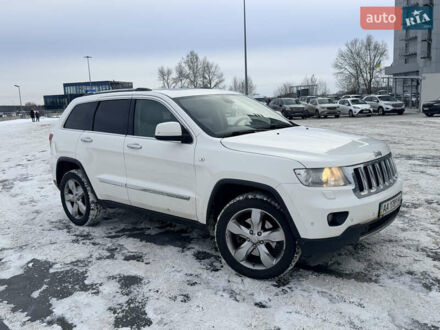Білий Джип Grand Cherokee, об'ємом двигуна 3 л та пробігом 180 тис. км за 12800 $, фото 1 на Automoto.ua
